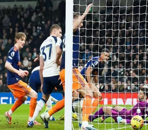 巴塞后防线,伤病频发,坎塞洛全能,万博体育,Manbetx官网,万博体育平台,万博体育app下载